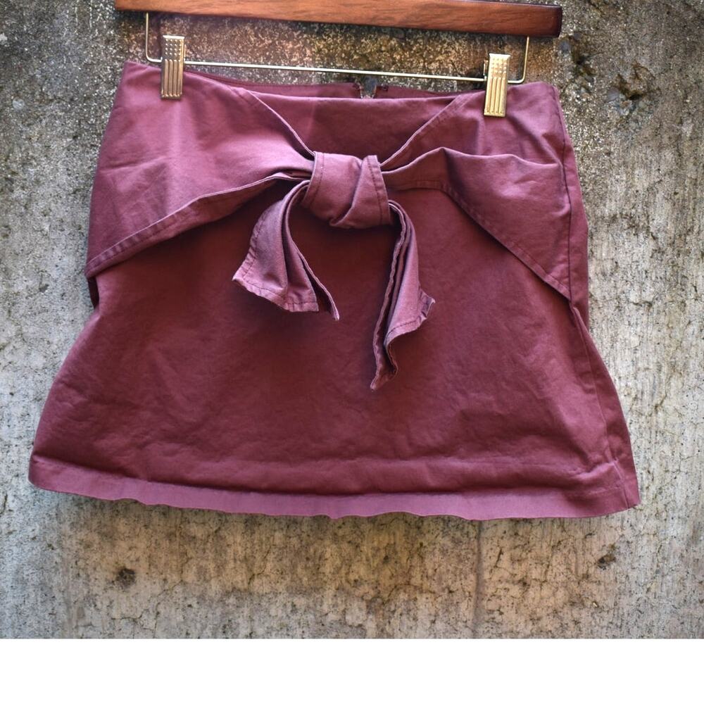 Urban Outfitters Skirt with Front Tie Bow - Size M